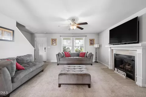 Living - 75 Falling Leaf Ln, Benson, NC 27504 photo 1 of 3