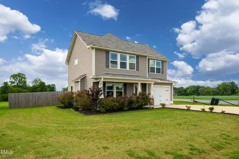 Exterior - 75 Falling Leaf Ln, Benson, NC 27504 photo 3 of 7