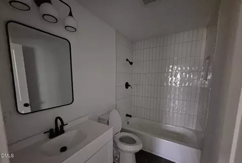 Bath - 2506 Dominion St, Durham, NC 27704 photo 1 of 1
