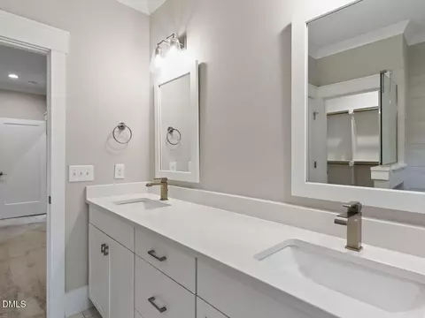 Bath - 324 Gray Ave, Durham, NC 27701 photo 3 of 4