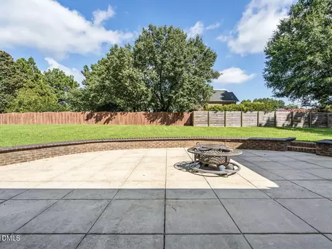 Exterior - 5533 Rolling Field Dr, Garner, NC 27529 photo 7 of 10