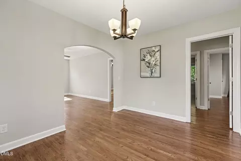 Dining - 120 Davidson Ave, Durham, NC 27704 photo 1 of 2
