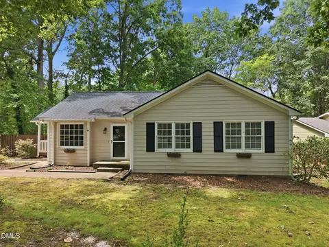 3316 Bearskin Ct, Raleigh, NC 27606