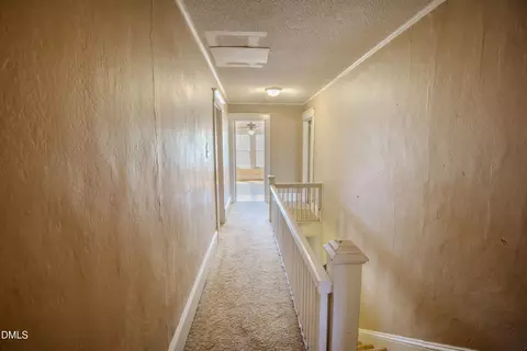 Entry Way - 204 E Baker St, Tarboro, NC 27886 photo 1 of 4