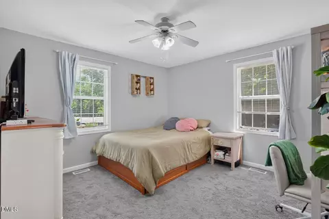 Bedroom - 5758 Fancy Loop Rd, Graham, NC 27253 photo 5 of 7