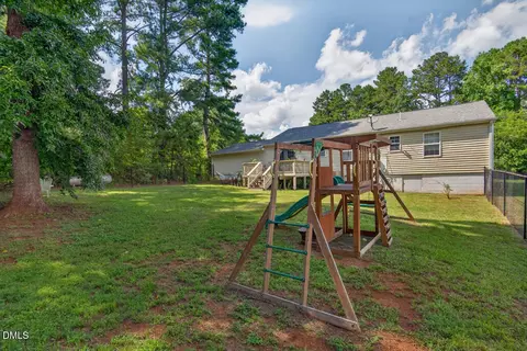 Exterior - 5758 Fancy Loop Rd, Graham, NC 27253 photo 7 of 12