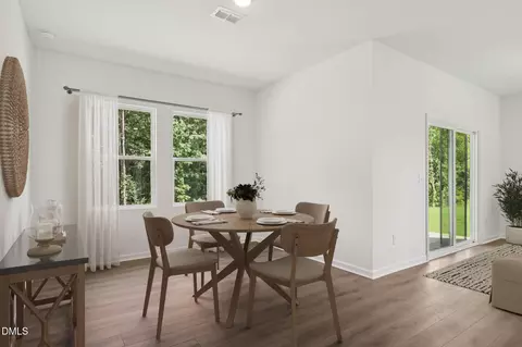 Dining - 6651 Chillingham Dr #93, Middlesex, NC 27557 photo 1 of 1
