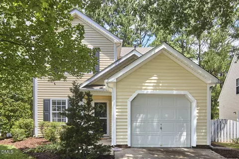 Exterior - 628 Ashford Ln, Durham, NC 27713 photo 2 of 9