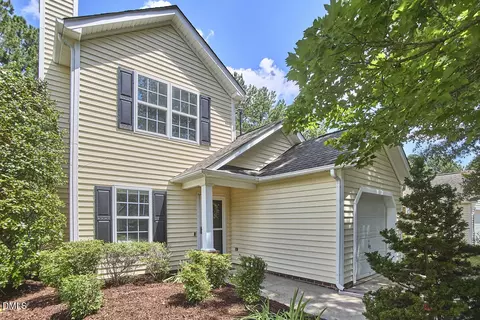 Exterior - 628 Ashford Ln, Durham, NC 27713 photo 3 of 9