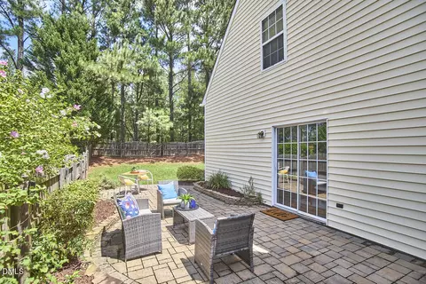 Exterior - 628 Ashford Ln, Durham, NC 27713 photo 7 of 9