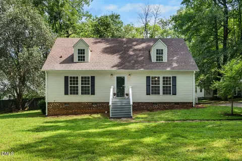 3722 Krystle Ct, Hillsborough, NC 27278