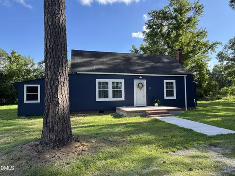 221 Adamsville Ct, Rocky Mount, NC 27803