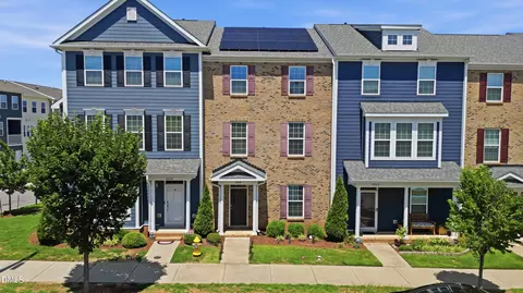6028 Kayton St, Raleigh, NC 27616