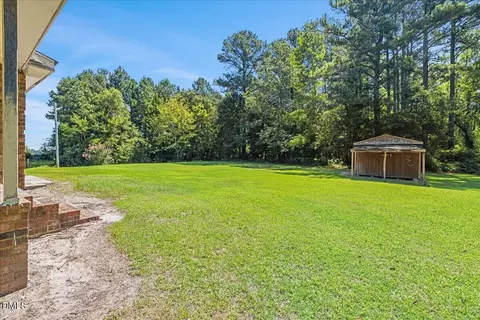 Exterior - 1330 E Hanrahan Rd, Ayden, NC 28513 photo 9 of 11