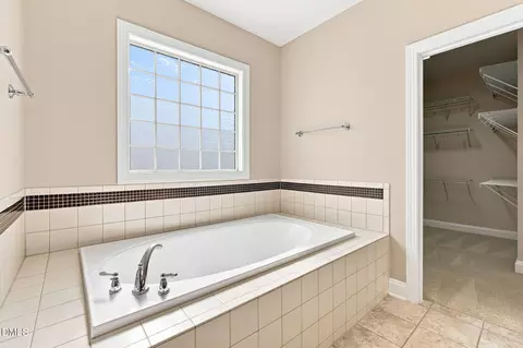 Bath - 426 Powers Ferry Rd, Cary, NC 27519 photo 3 of 6