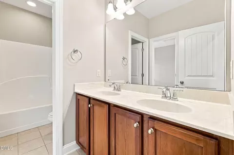 Bath - 426 Powers Ferry Rd, Cary, NC 27519 photo 5 of 6