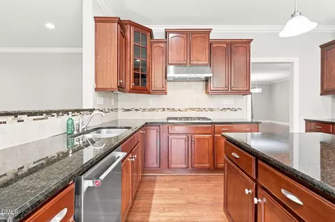 Kitchen - 426 Powers Ferry Rd, Cary, NC 27519 photo 4 of 4