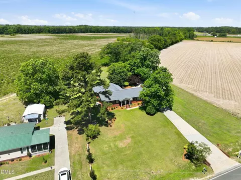 View/Area - 913 W Core Rd, Dunn, NC 28334 photo 1 of 5