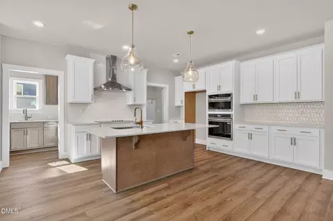 Kitchen - 48 Knotts Loop, Lillington, NC 27546 photo 5 of 9
