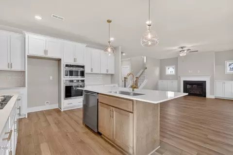 Kitchen - 48 Knotts Loop, Lillington, NC 27546 photo 7 of 9