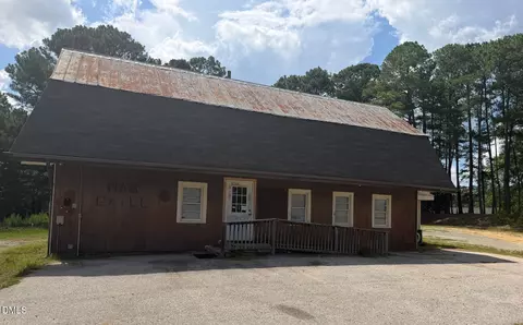 921 Nc-55, Coats, NC 27521