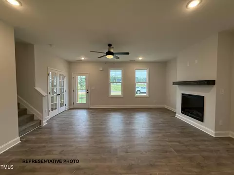 113 Beebalm Run, Dunn, NC 28334 photo 5