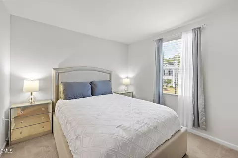 Bedroom - 1007 Bent Willow Dr, Durham, NC 27704 photo 4 of 6