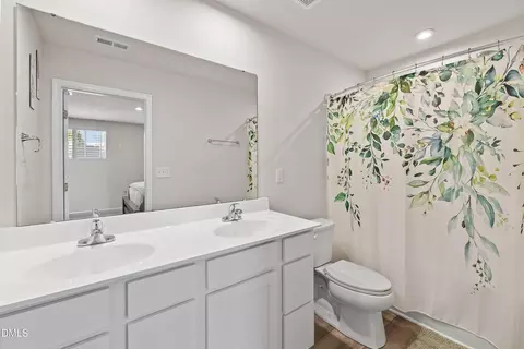 Bath - 1007 Bent Willow Dr, Durham, NC 27704 photo 2 of 2