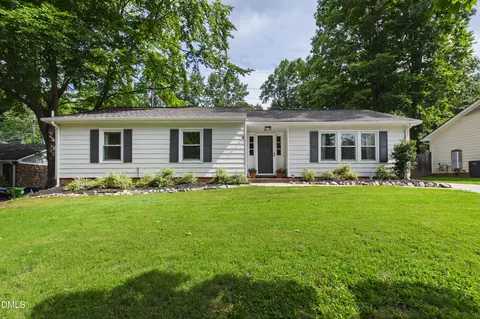 709 Dawnwood Ct, Raleigh, NC 27609