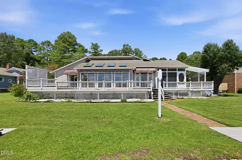 128 Crystal Pt, Sanford, NC 27332