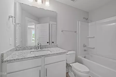 Bath - 501 Plumleaf Ln, Durham, NC 27703 photo 5 of 5