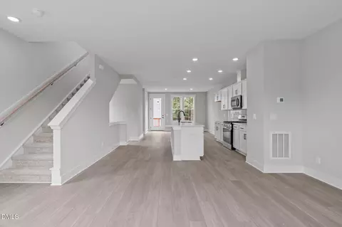 Entry Way - 501 Plumleaf Ln, Durham, NC 27703 photo 2 of 6