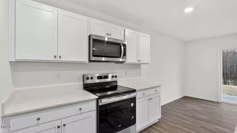 Kitchen - 75 Richmond Run, Stem, NC 27581 photo 2 of 3