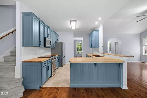 Kitchen - 2614 Oleander Dr, Durham, NC 27703 photo 6 of 7