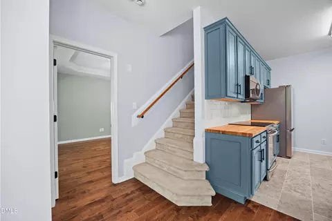 Entry Way - 2614 Oleander Dr, Durham, NC 27703 photo 2 of 2