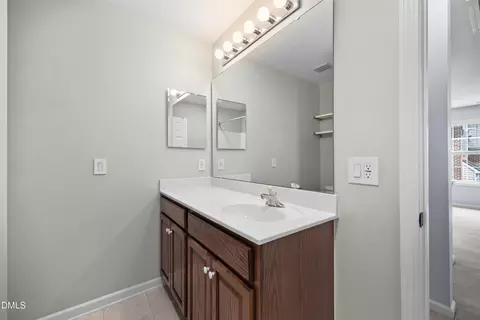 Bath - 2614 Oleander Dr, Durham, NC 27703 photo 3 of 4