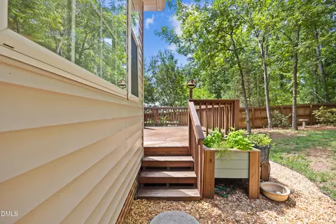 Exterior - 2614 Oleander Dr, Durham, NC 27703 photo 7 of 12