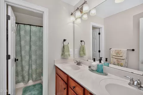 Bath - 62 Meredith Ct, Garner, NC 27529 photo 6 of 6