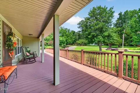 Exterior - 1070 8th St, Virgilina, VA 24598 photo 10 of 15