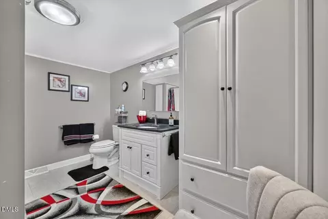 Bath - 1070 8th St, Virgilina, VA 24598 photo 4 of 4