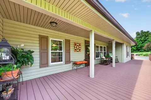 Exterior - 1070 8th St, Virgilina, VA 24598 photo 11 of 15
