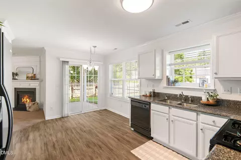 11 Epping Ct, Durham, NC 27703 photo 7