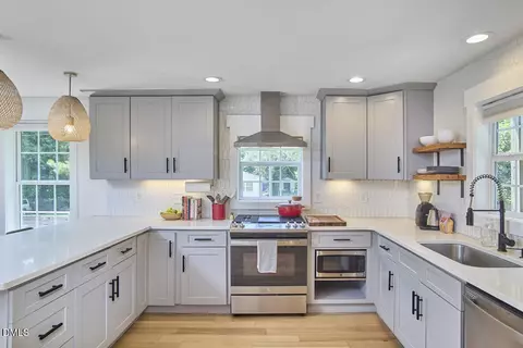 1201 Ivy St, Durham, NC 27701 photo 9