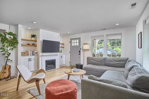 1201 Ivy St, Durham, NC 27701 photo 3