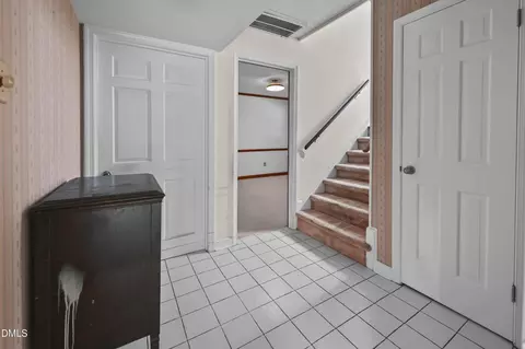 3307 Roundtree Ct, Raleigh, NC 27607 photo 17