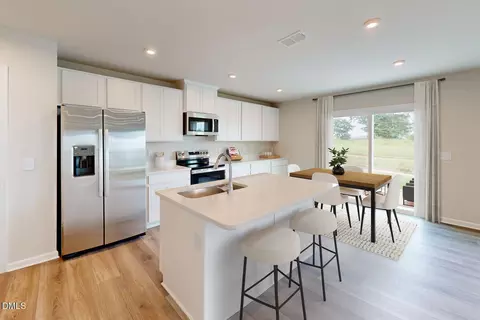 1013 Merlin St, Durham, NC 27704 photo 3