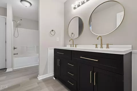 Bath - 1217 Smith Rd, Smithfield, NC 27577 photo 2 of 2