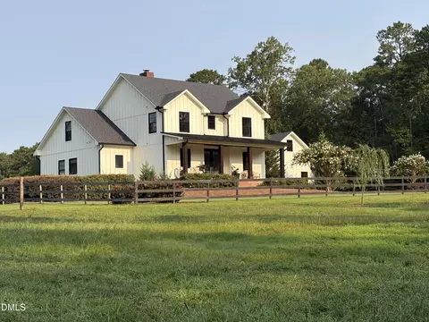 275 Hickory Trace Ln, Durham, NC 27713