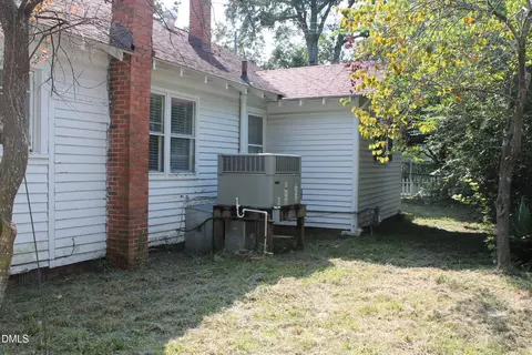 Exterior - 213 S Fifth St, Smithfield, NC 27577 photo 6 of 6