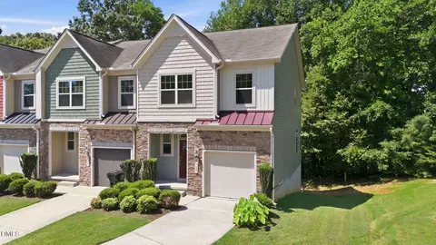 125 Hill Shore Ln, Clayton, NC 27527